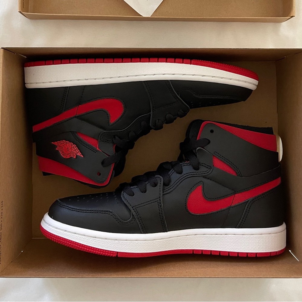 WMNS AIR JORDAN 1 HIGH ZOOM COMFORT 'BLACK UNIVERSITY RED'